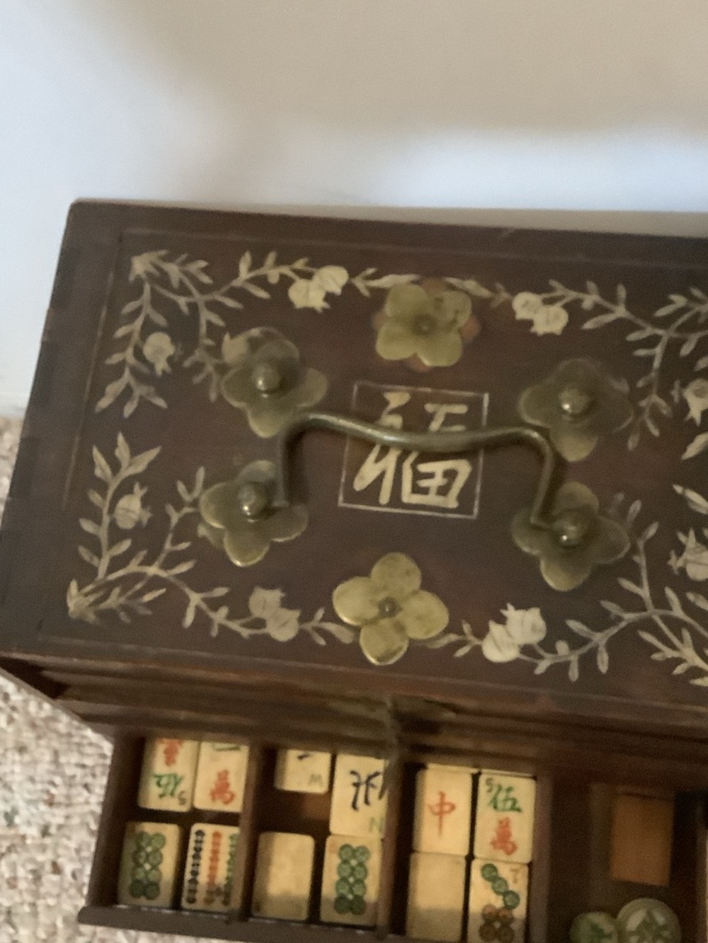 Traditional Wooden Mahjong Set in Brown – Complete Collection - Picture 12 of 16